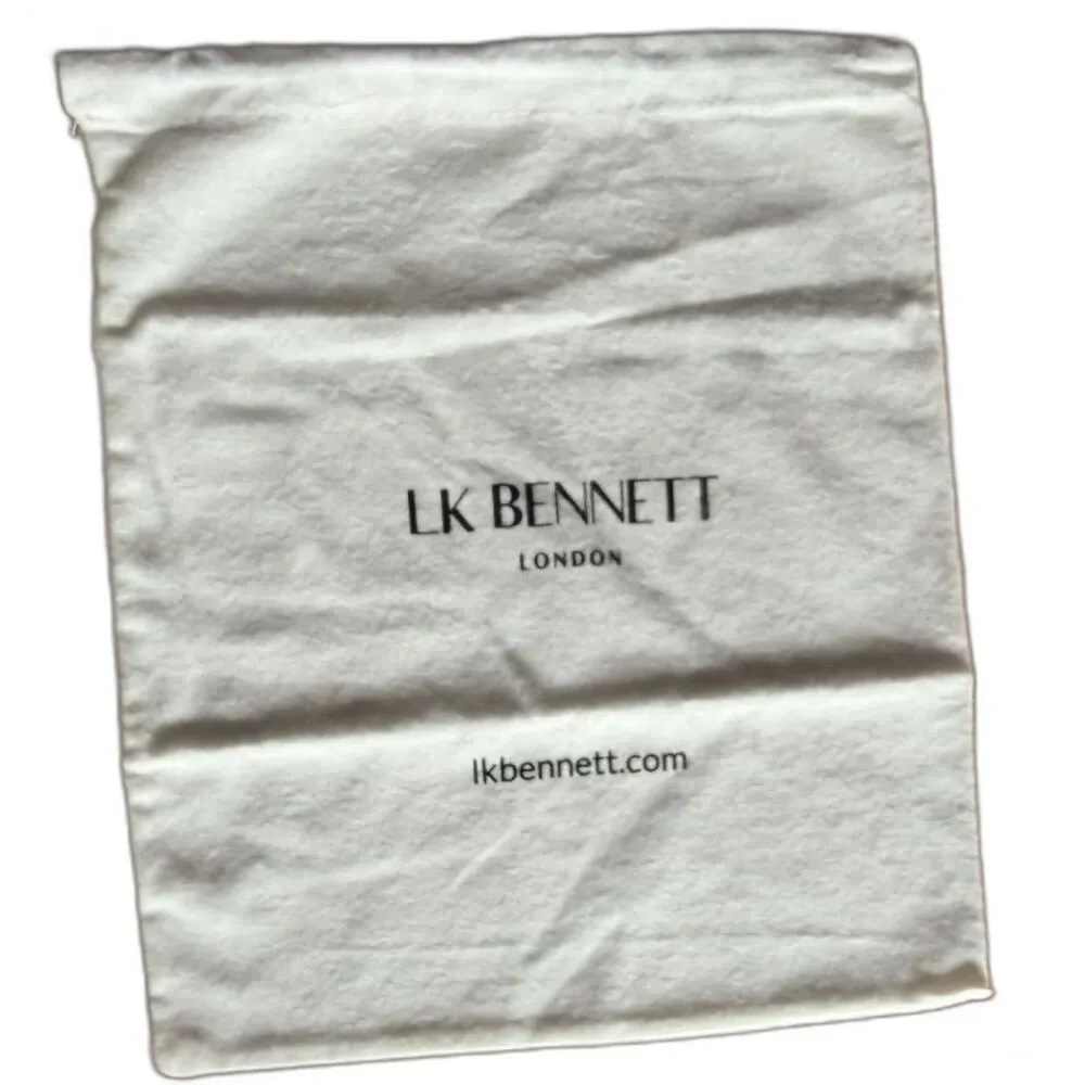 LK BENNETT - 13x11
